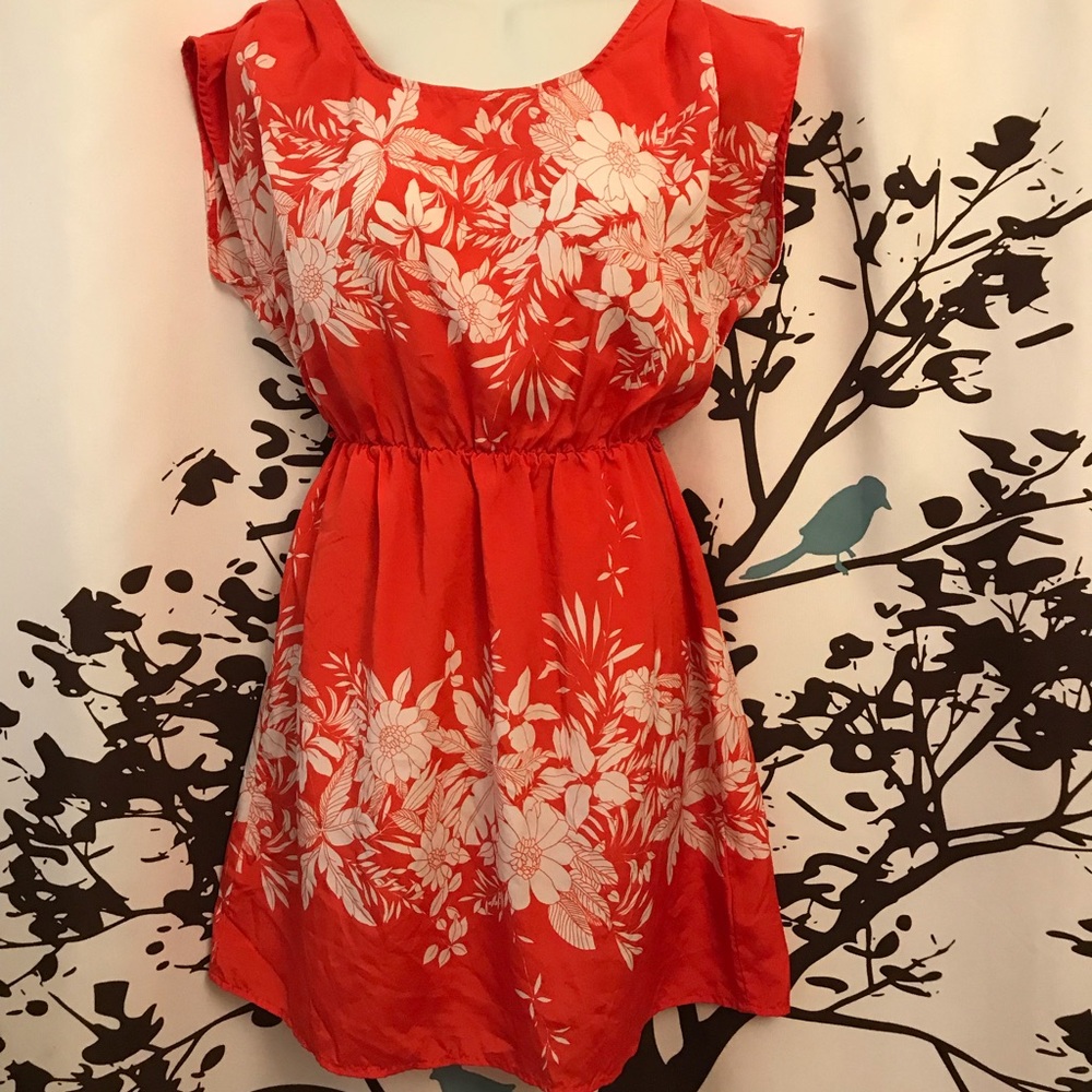 ✨ 4 FOR $10 Tropical Style Floral Dress
